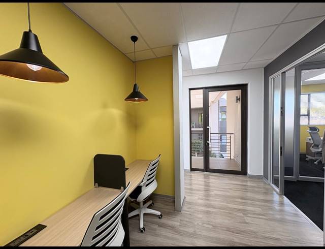175M² OFFICE TO LET IN FOURWAYS